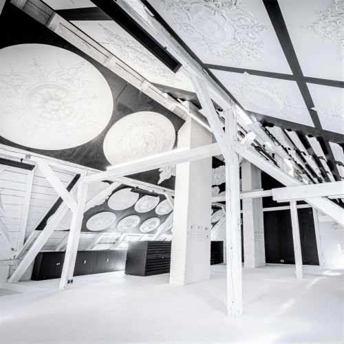 ArchiCover صالة العرض | العلية الأمامية